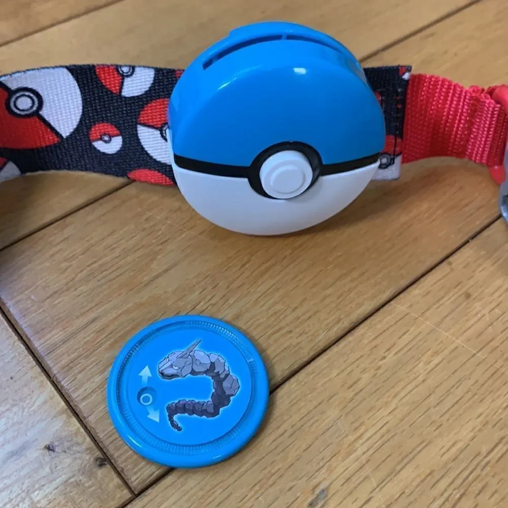 2016 Pokemon Nintendo Clip N Carry  Poke Ball Belt 2018 Shooter adjustable wear